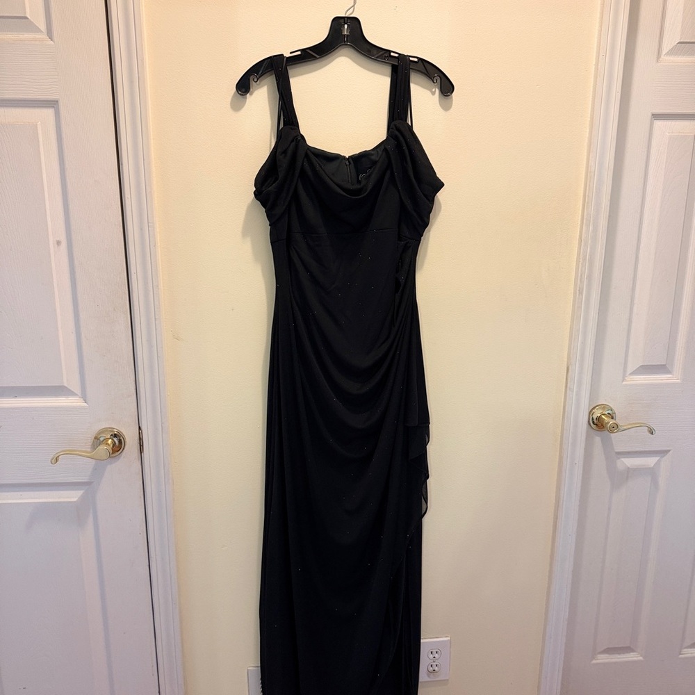 Elegant Black Evening Dress